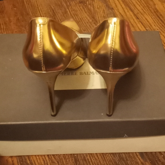 Shoes - Picture 5 of 5